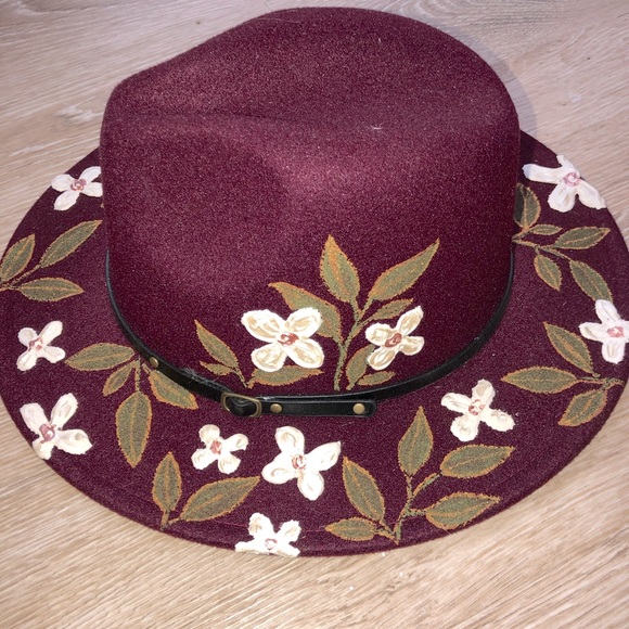 Custom painted floral summer hat - Picture 3 of 3